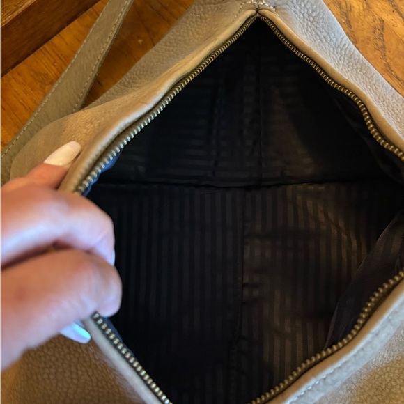 Coach 4944 Pebbled Leather Sling Backpack Taupe, Brass Hardware, Vintage 1990s - Picture 12 of 16